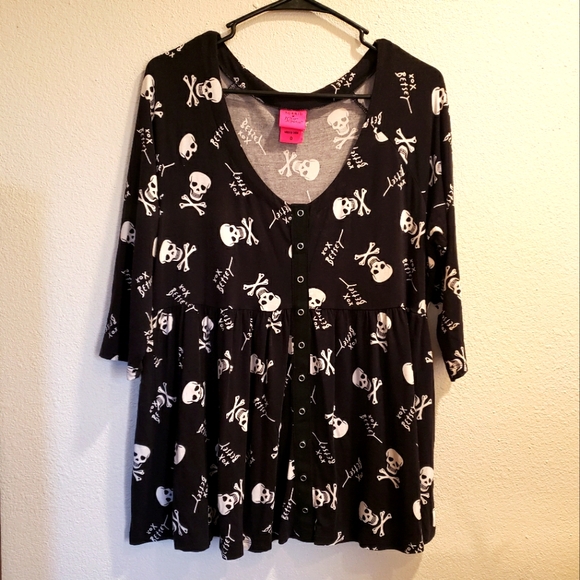 Torrid X Betsey Johnson skull print top blouse women's plus size 0 - Picture 1 of 3